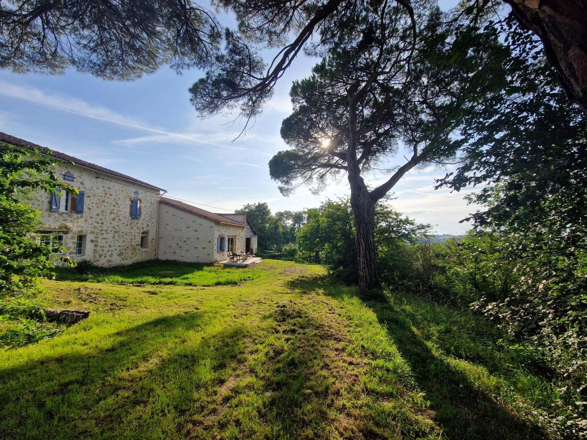 Ferme Ariegeoise, Gite Du Lac Unzent Exterior photo